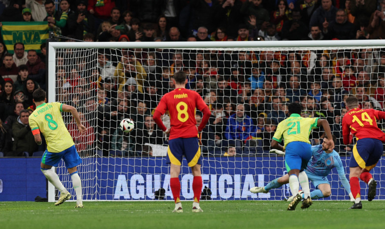 Испания и Бразилия сыграли вничью на "Сантьяго Бернабеу"