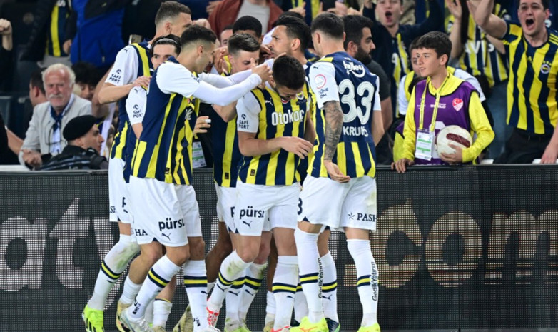 "Фенербахче" оштрафован на 115 тысяч евро за срыв матча за Суперкубок Турции
