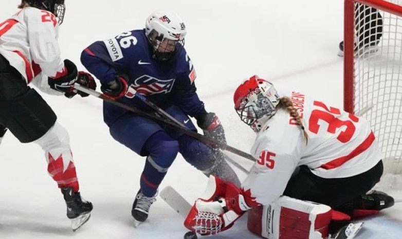 Женская сборная Канады выиграла ЧМ, победив в финале США